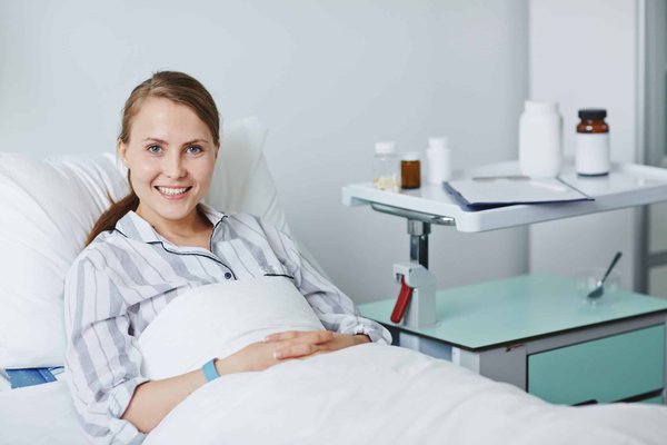 Quelles sont les techniques de récupération active recommandées pour les joueurs de squash après un match?